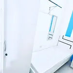 Private Room In A Well Maintained Residence